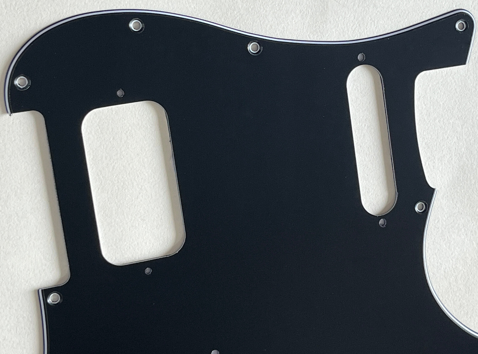 Battipenna nero 3 strati per Fender Stratocaster foto 4
