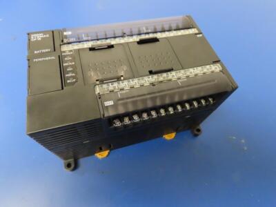 Programmable Logic Controller Omron CP1E-N40DT-D 24In,16NPN DC PS RS232