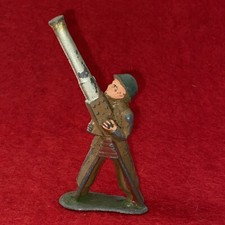Vintage 1930  s Barclay Manoil Lead Army Soldier Firing Anti-Aircraft Gun  USA