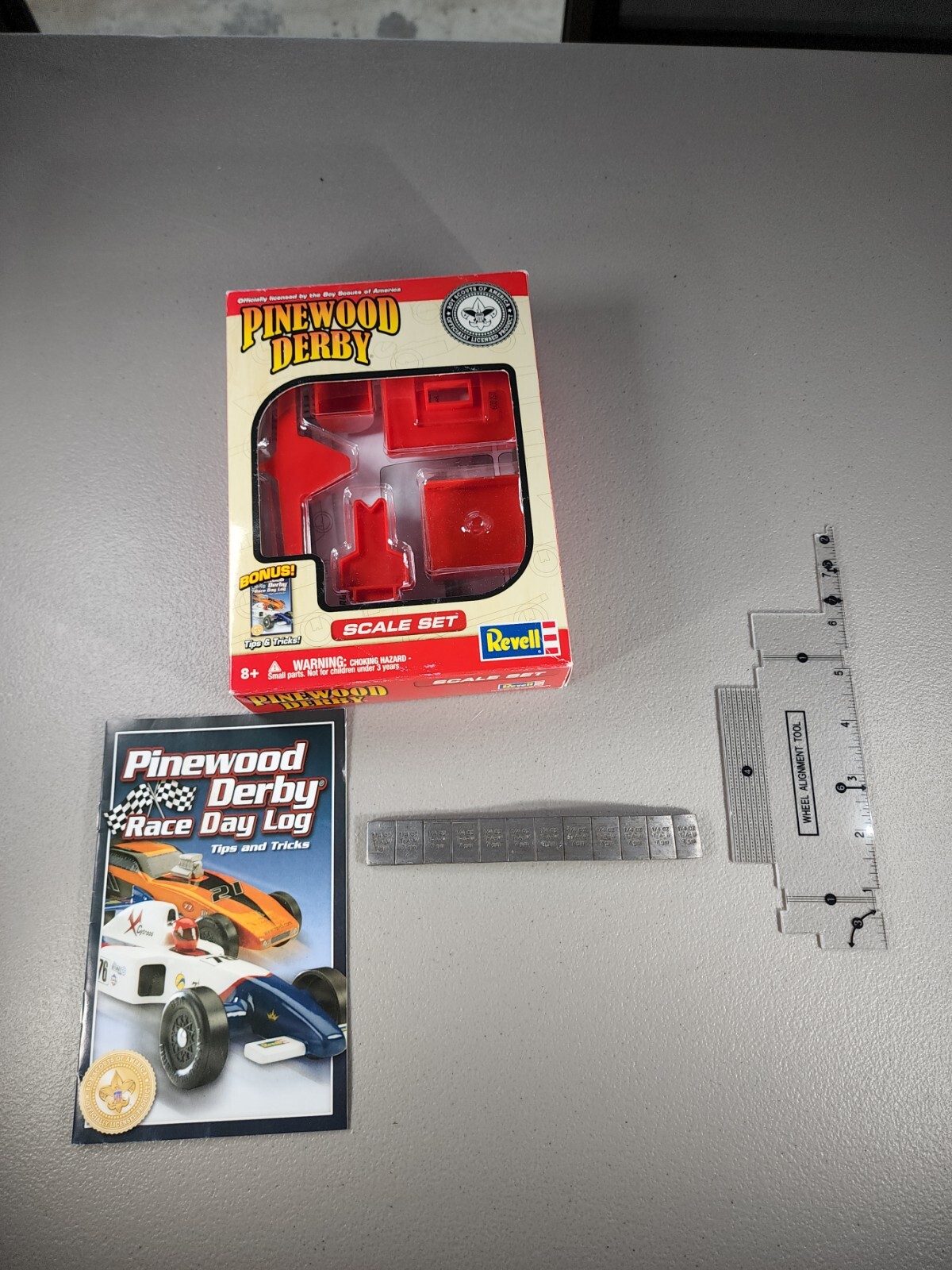 Revell Pinewood Derby Scale Set Boy Scout Licensed. RMXY9647