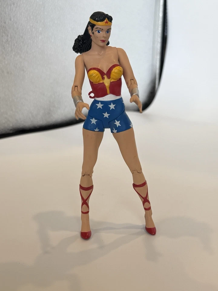 DC Direct DC Comics Re Activated Wonder Woman 6" Action Figure Loose Free Ship - Image 2 of 4