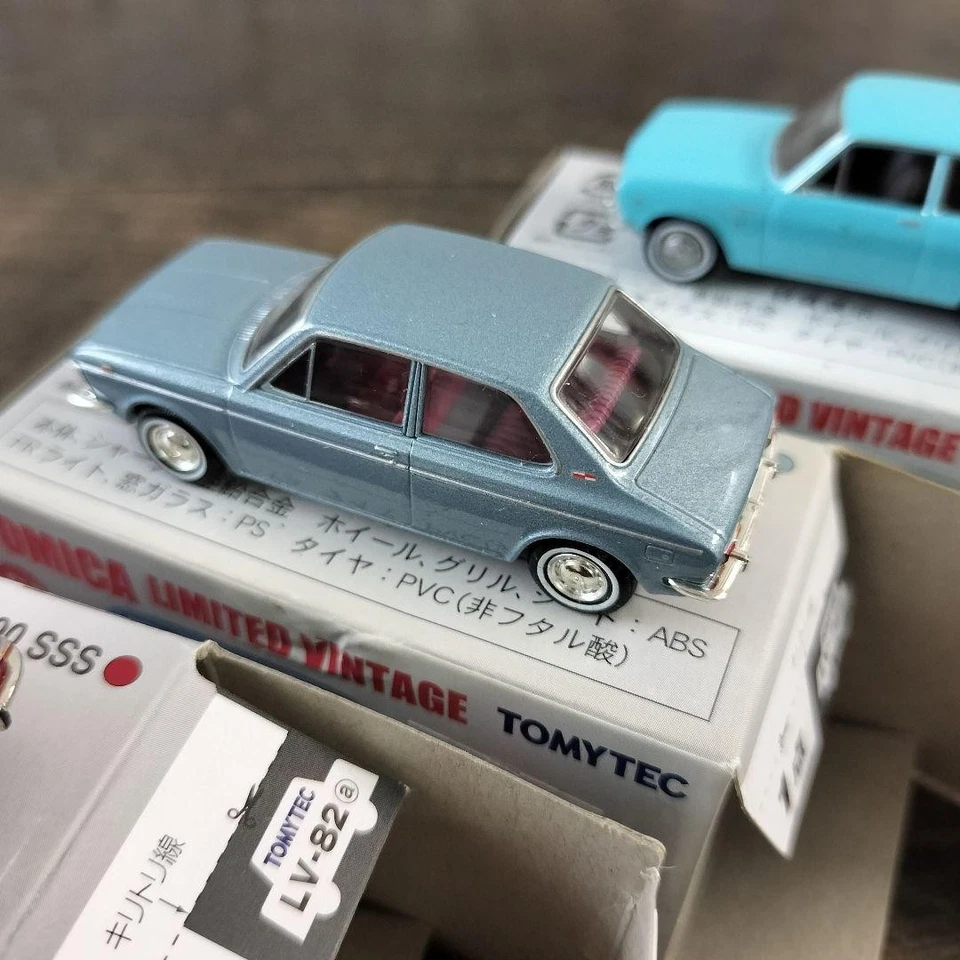 TOMYTEC Tomica 限量复古 5 周年套装日产 Bluebird Sunny 1000 — 第 4/4 张图片