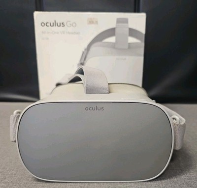 Oculus Go 32GB Standalone Virtual Reality Headset MH-A32 - No Controller - W/BOX