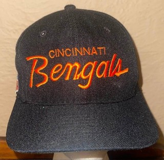 Vintage The Pro Sports Specialties NFL Cincinnati BENGALS Script Snapback Hat