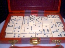 mini dominoes set- 28pc. plus case with handles