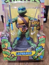 TMNT Teenage Mutant Ninja Turtles Classic Collection Leonardo Action Figure
