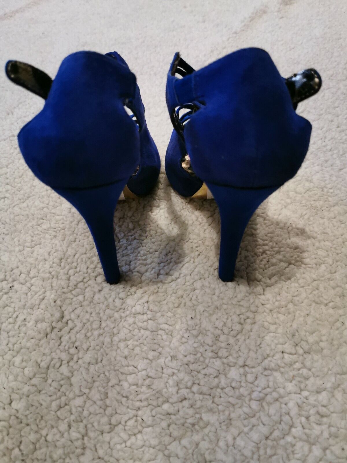Picture 3 of 4