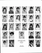 1970's CLASS PICTURE 8 x 10 FOUND PHOTO Black And White SCHOOL PORTRAITS 52 2 B