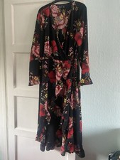 Boohoo Size 18 Wrap Dress Black And Floral Print 