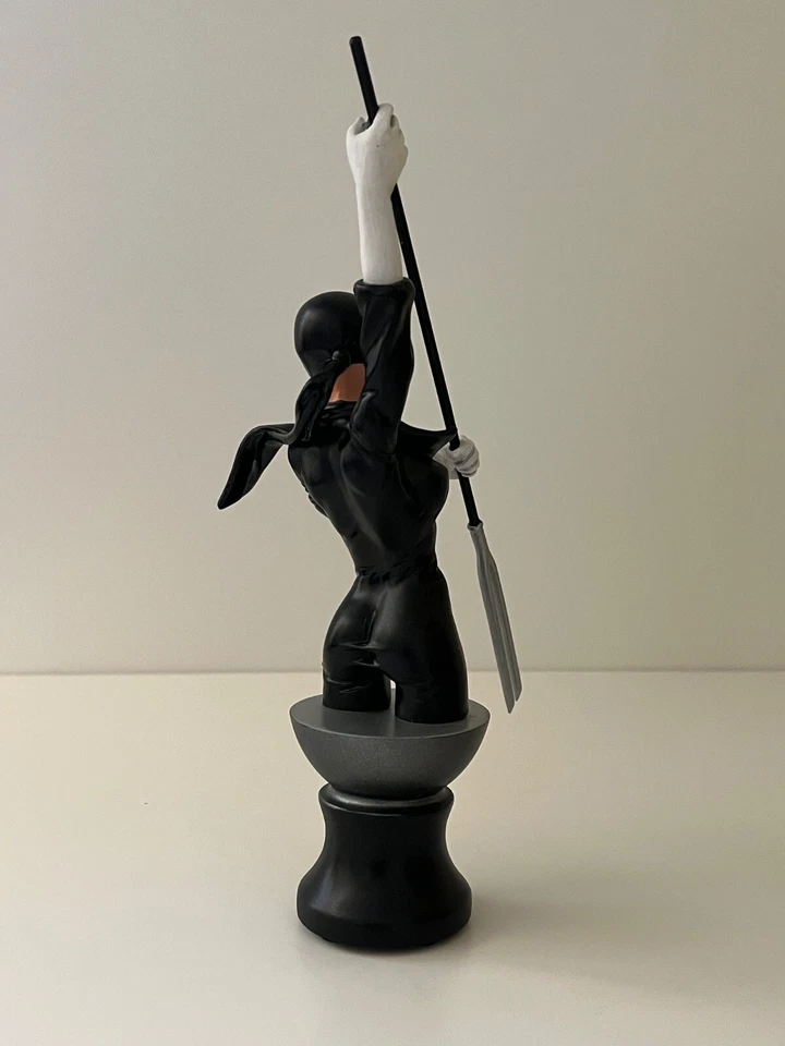 Minibustos Matt Wagner's Grendel paquete triple 993/1000 diseños Bowen Foto 4 de 4