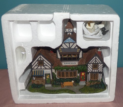 Department 56 Christmas Village Burwickglen Golf Clubhouse #56.58477 - Picture 12 of 12