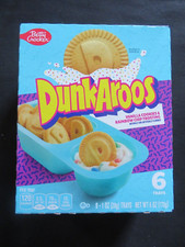  1 Box Betty Crocker DunkAroos Vanilla Cookies  Rainbow Chip Frosting 6 Trays