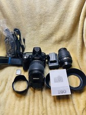 Nikon D90 12,3 MP DSLR con obiettivo 18-55 mm DX AF-S f/3.5-5.6G VR e DX VR AF-S 18-105