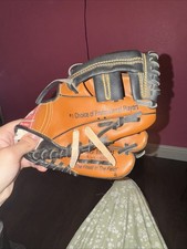 Rawlings Eight 1/2 Inch Baseball Glove for Kids