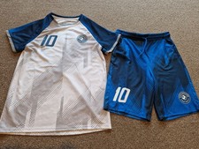 Boys Football Kit 12-13 Years / 158 Cm - Never Worn