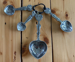 Set of 4 Royal Artistic Measuring Spoons