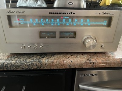 Marantz Model 2020 Stereo Tuner AM FM