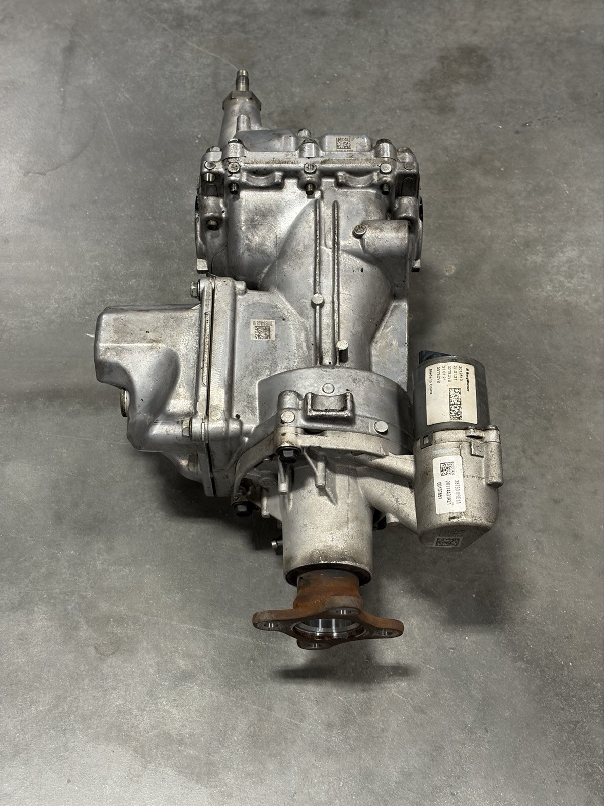 2021-2024 NISSAN ROGUE 2.5L AWD REAR DIFFERENTIAL AXLE CARRIER OEM