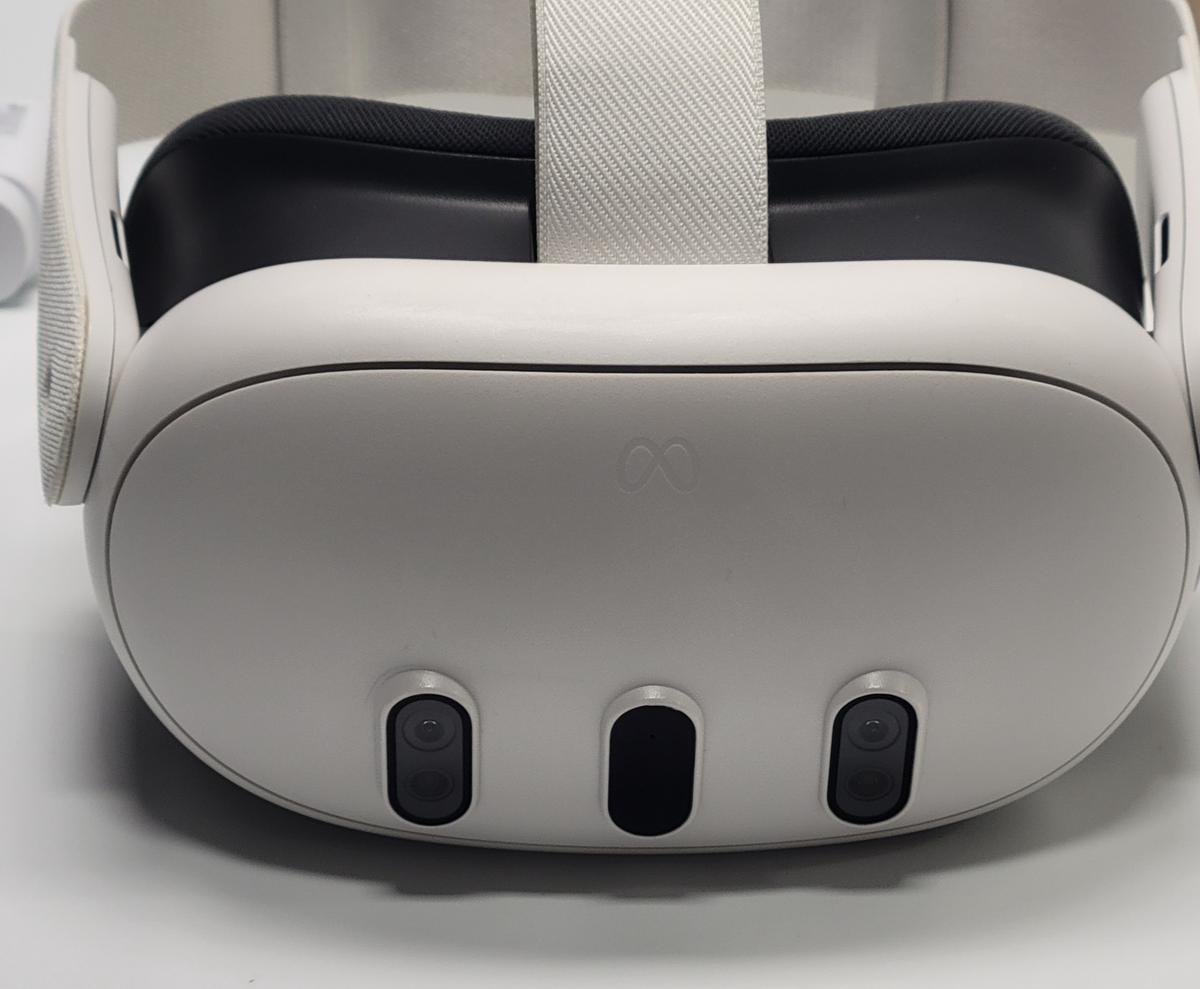 Meta Quest 3 128GB Standalone VR Virtual Reality Gaming Headset