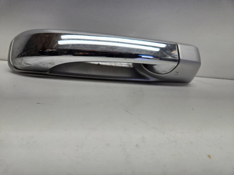 2010-2018 DODGE RAM 2500 3500 LEFT REAR DOOR HANDLE SILVER WITH CHROME - Image 3 of 4