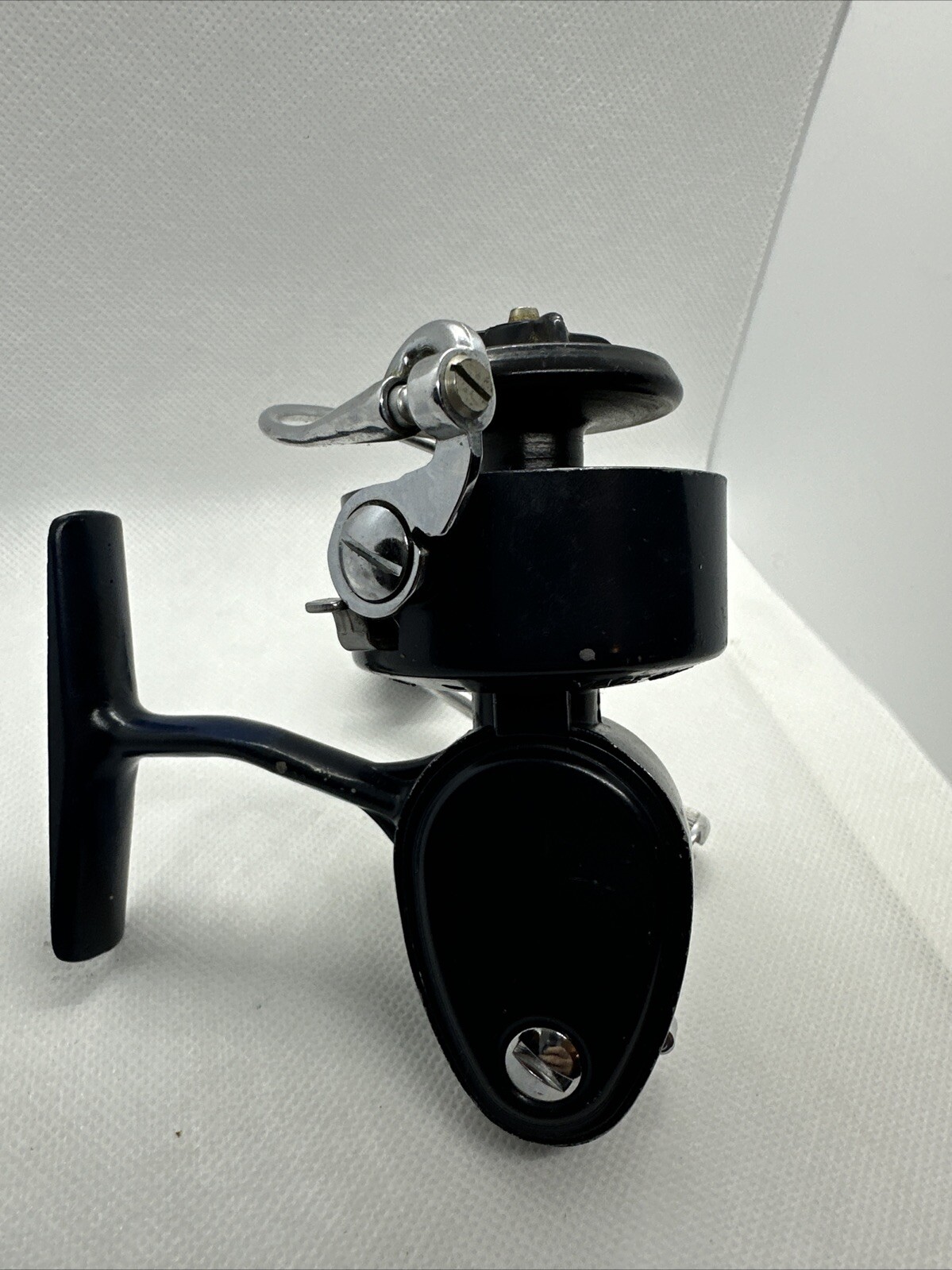 NOS Garcia Mitchell 498 Spinning Reel Ball Bearing Lock – Genuine Replacement Part (81526)