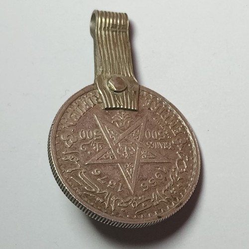 A unique antique pendant made from a antique Moroccan silver coin & RED stone - Picture 7 of 7