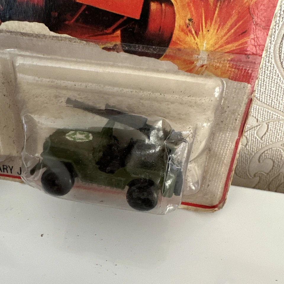 Matchbox TP-11 Military Jeep And Motor Cycle Two Pack  - Image 3 of 4