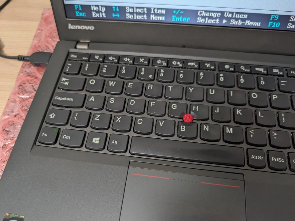 Lenovo ThinkPad X240 - Intel Core i5-4200U - 4GB Ram - No Storage - BIOS Locked - Image 4 of 4