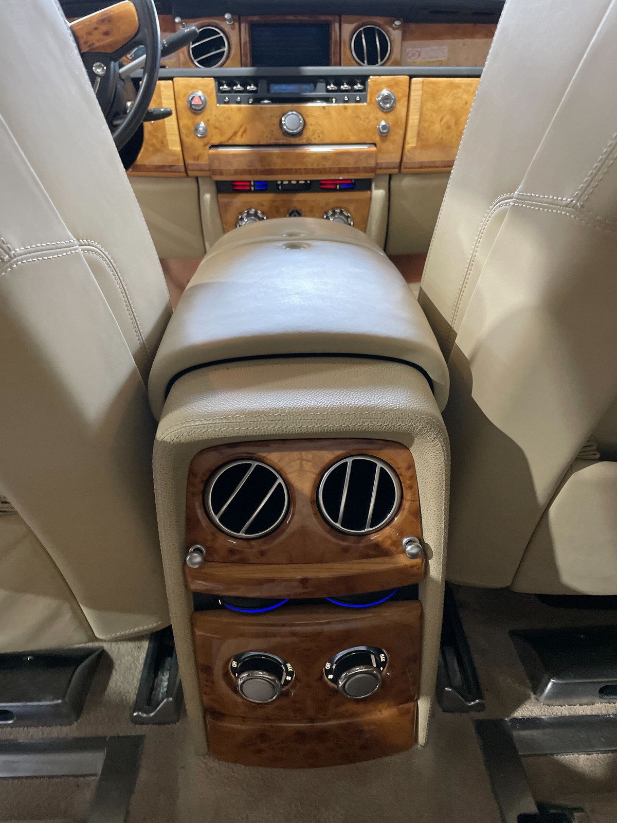 Rear Heat AC Climate Control Switch Knob 64110143719 Rolls Royce Phantom Vii 06