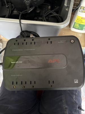 LOT OF 10 - APC Back-UPS ES 550 8-Outlet Surge Protector PN: BE550G - W/batterys