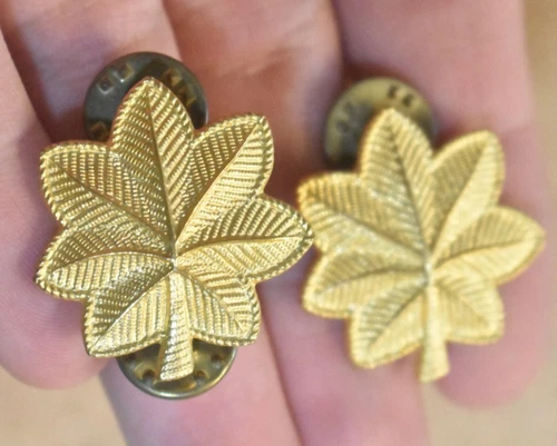 Post-WW2 US Military Major N.S. Meyer Clutch Back Insignia