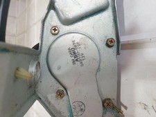 MAZDA 626 V Hatchback GF Heckscheibenwischermotor 8491006674 2.00 18243366