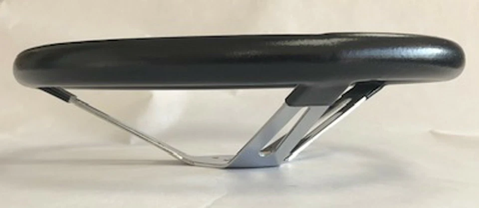 Volante 13 1/2" Bronco F100 F150 F250 F350 Grant Negro Radios Cromados Foto 4 de 4