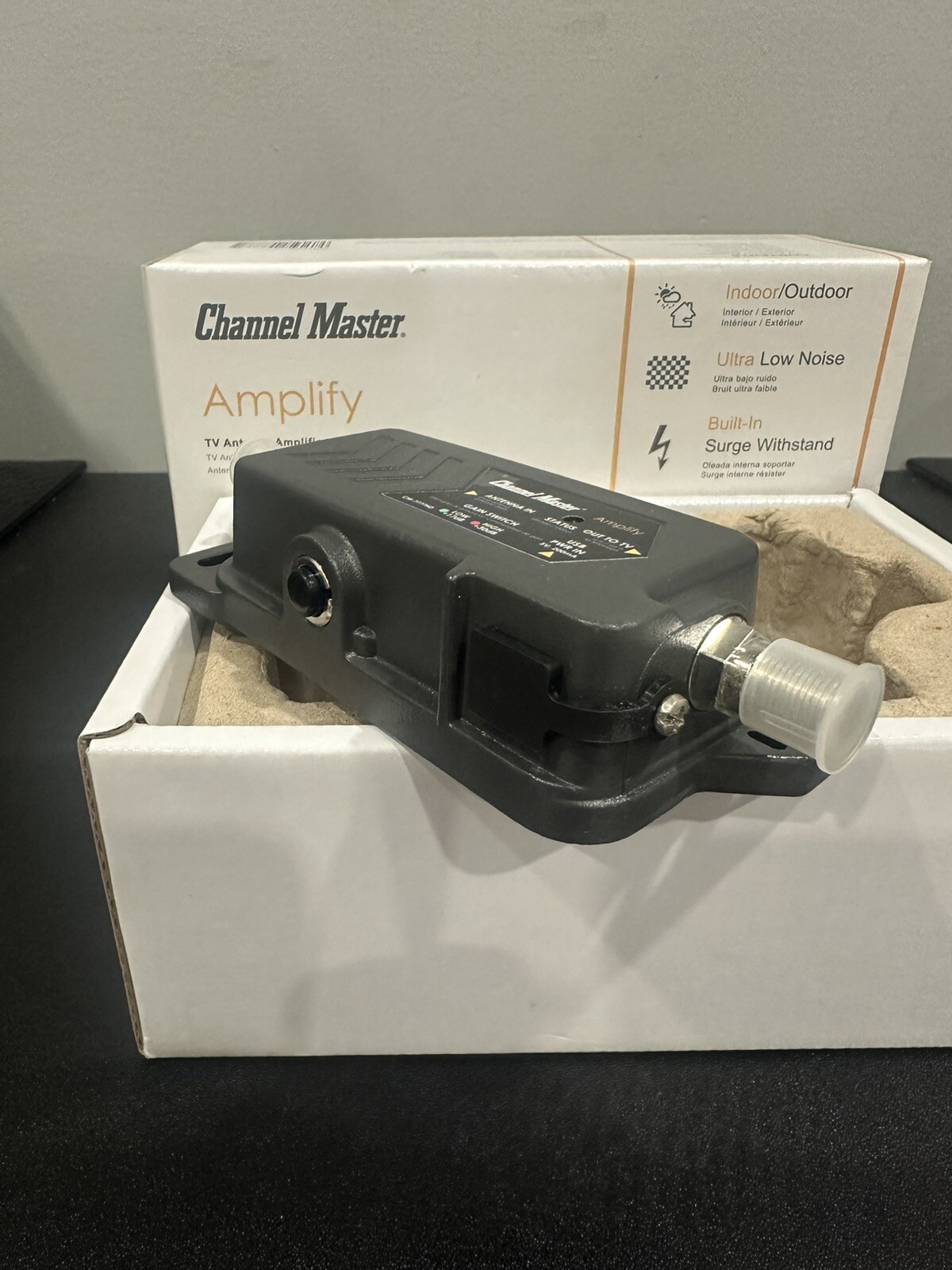 CM-7777V3 RF PREAMPLIFIER UHF GAIN 30DB VHF 30DB GAIN