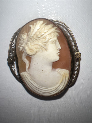 Antique Art Deco 10k Gold Carved Shell Cameo Filigree Work Pin Brooch Pendant