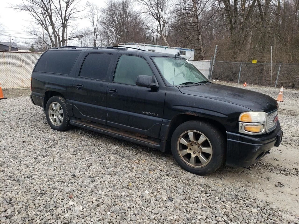 2006 GMC Yukon XL 1500 Automatic Transmission 6.0L 4WD Used 222K Miles Foto 4 de 4