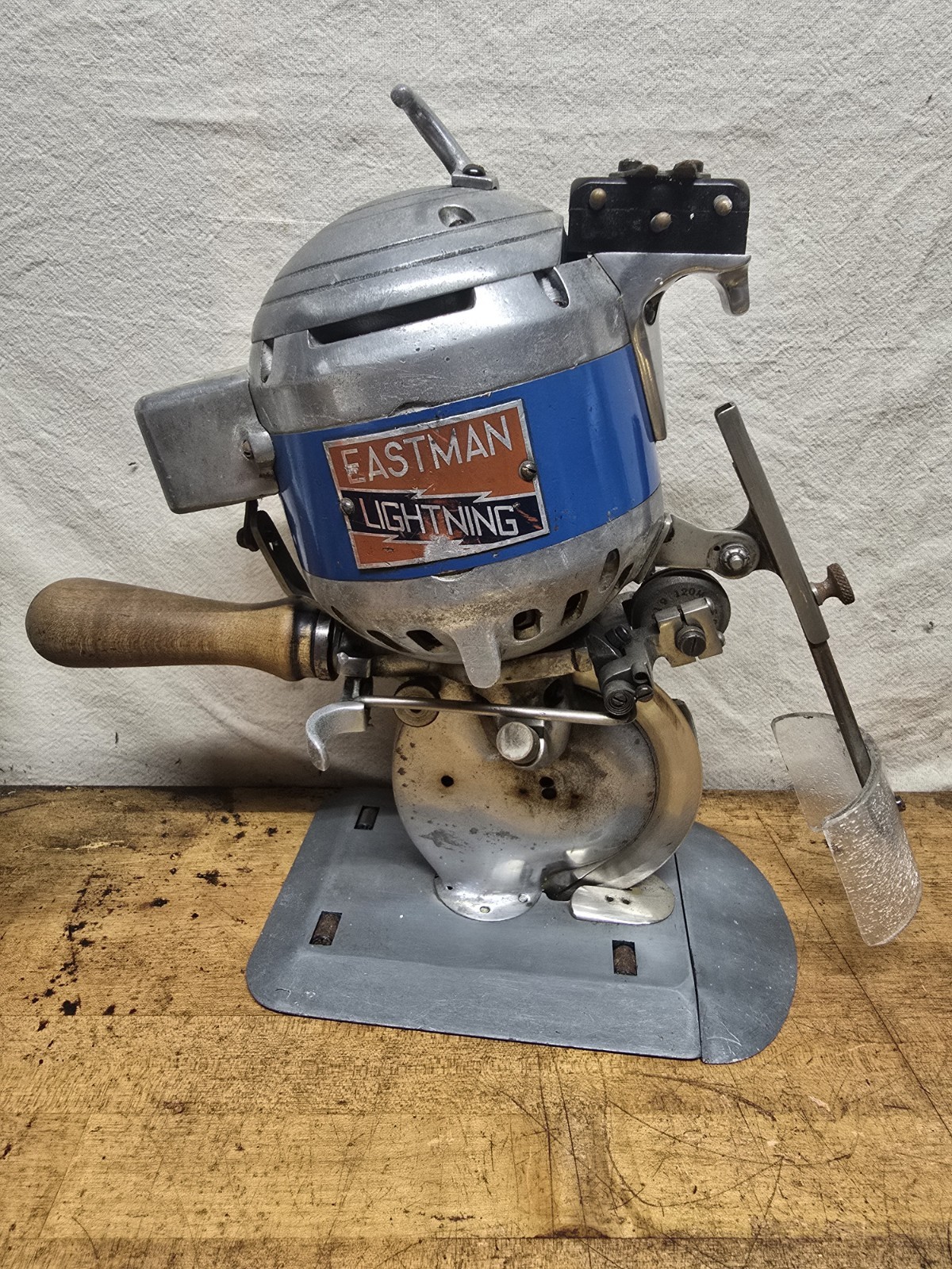 Eastman Lightning Class 354 Industrial Fabric Cutter 3 phase 