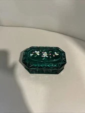 Vintage Emerald Green Powder Box Jewel Box Fenton Glass Handpainted