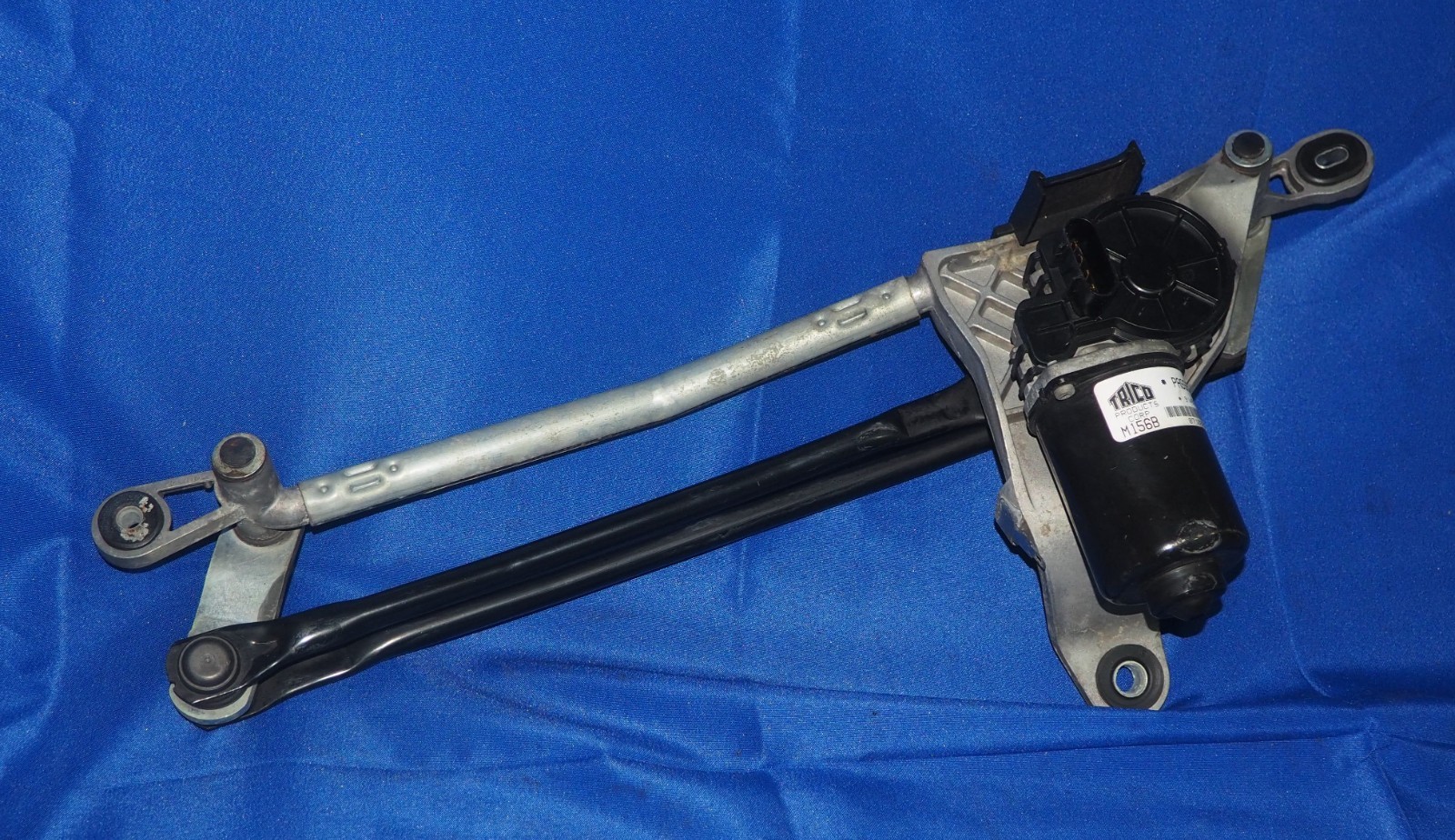 2014-2020 Maserati Ghibli Front Windshield Washer Wiper Linkage Assembly OEM