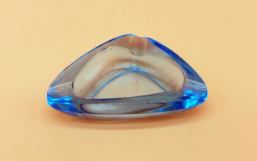 Mid-Century Colorful Glass Ashtrays, Four Different Color Four Similar Shape Set - Picture 3 of 9