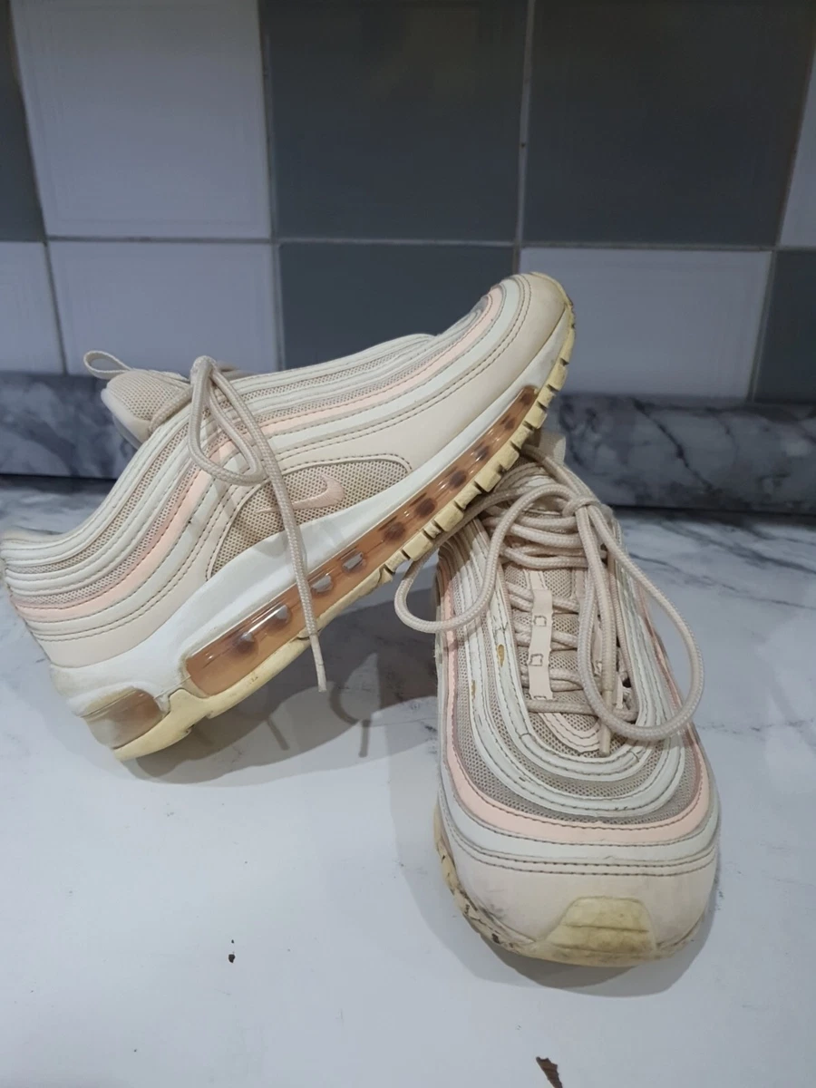 Girls nike deals trainers size 9