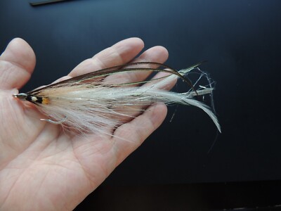 S024 1ea Flatwing Fly Deciever Mustad 2/0   Fishing Striper Bluefish GT USA Made