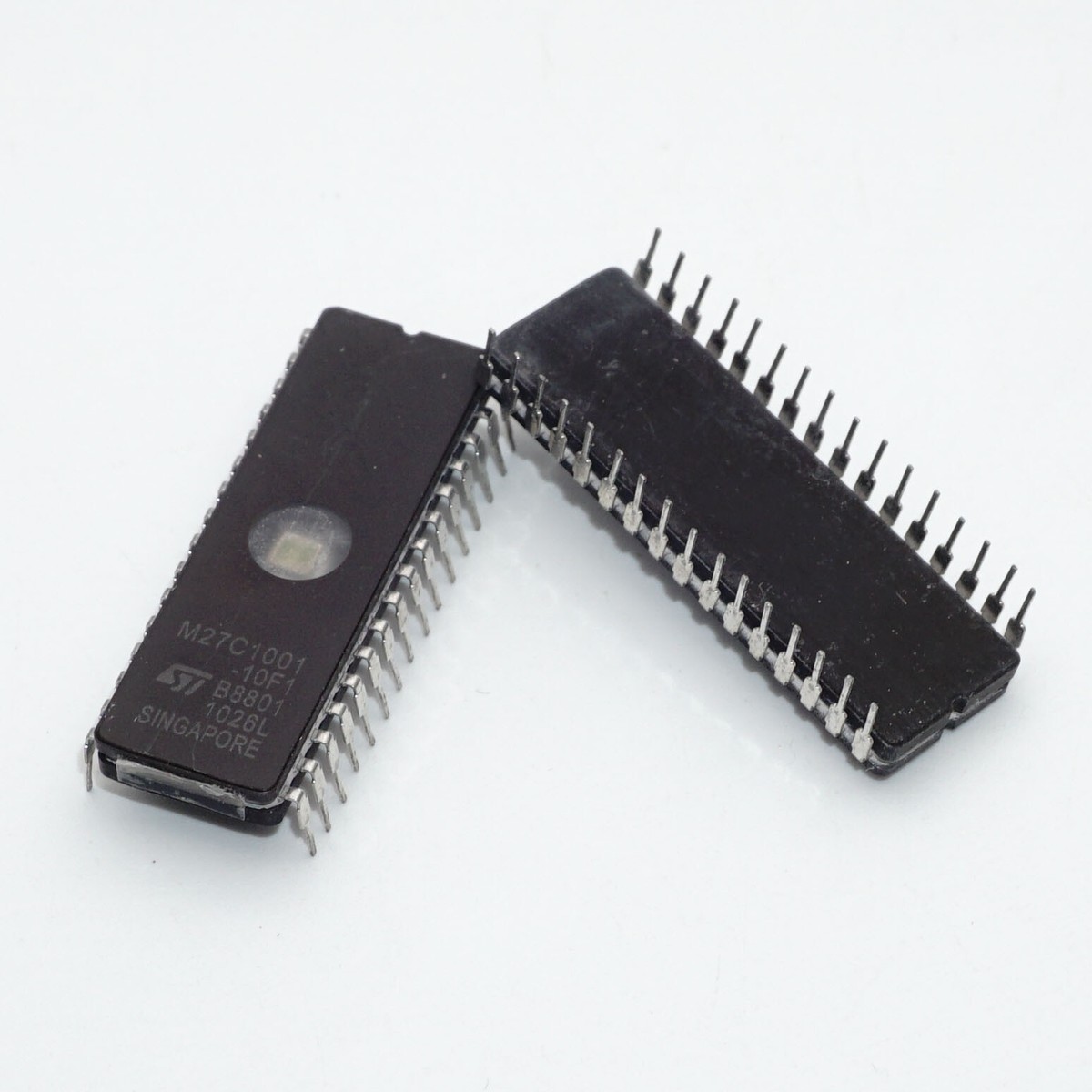 STMicroelectronics M27C1001 EPROM 50個 STMicroelectronics M27C1001 27C1001 1MBIT UV EPROM CDIP32 x 20PCS