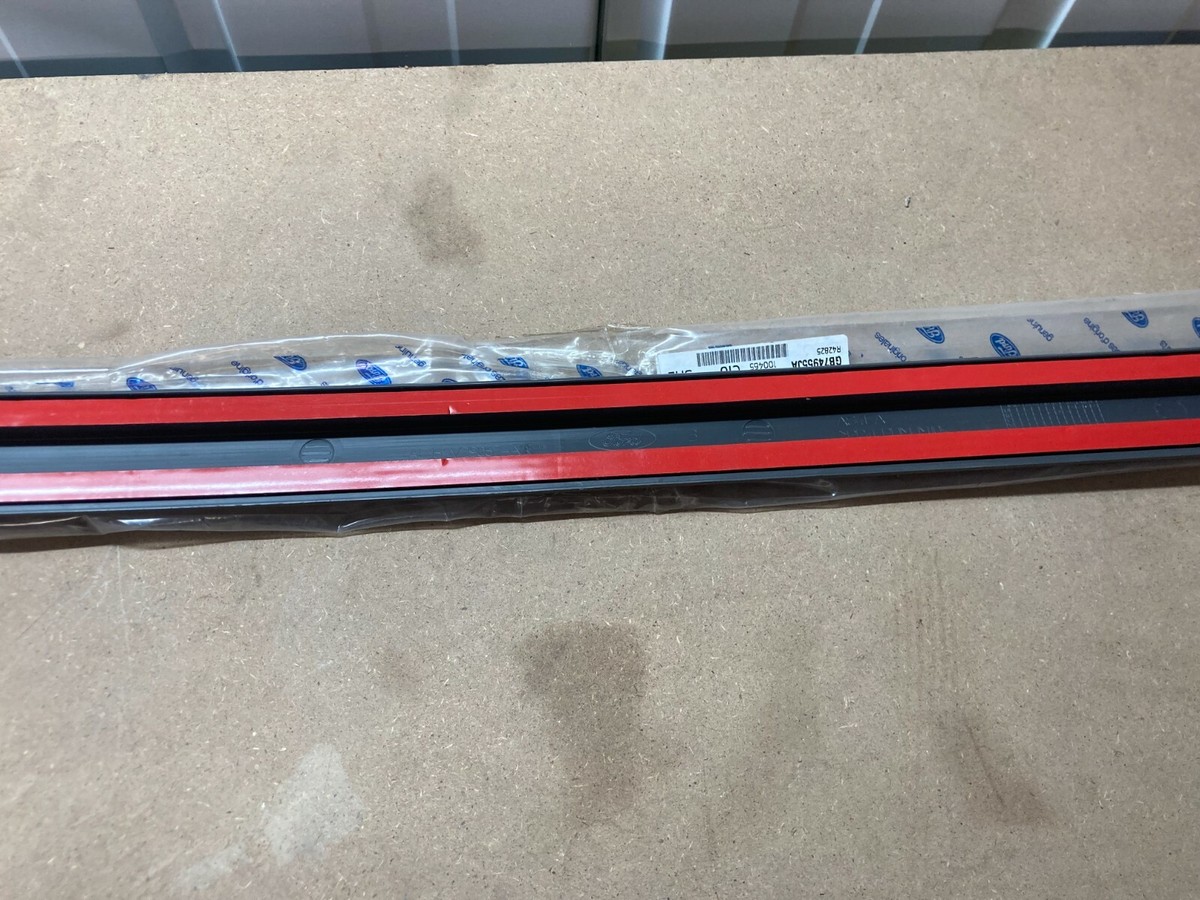Ford Transit Mk7 SWB LH Side Moulding Genuine OEM 5153952  