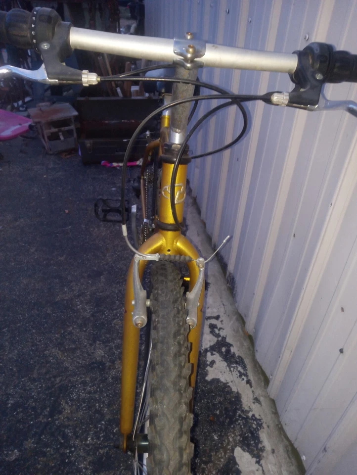 75TH  Snap-on-treck Mountain Bike - Image 3 of 4