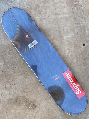 新品 Supreme KAWS Chalk Logo Skateboard Supreme KAWS Chalk Logo Skateboard (SS21) - $52