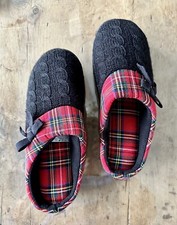 New Black Knit Red Plaid Slippers - Size L 8 9