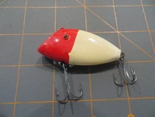 Texas Pico Perch - Red & White - 2 1/4 inch