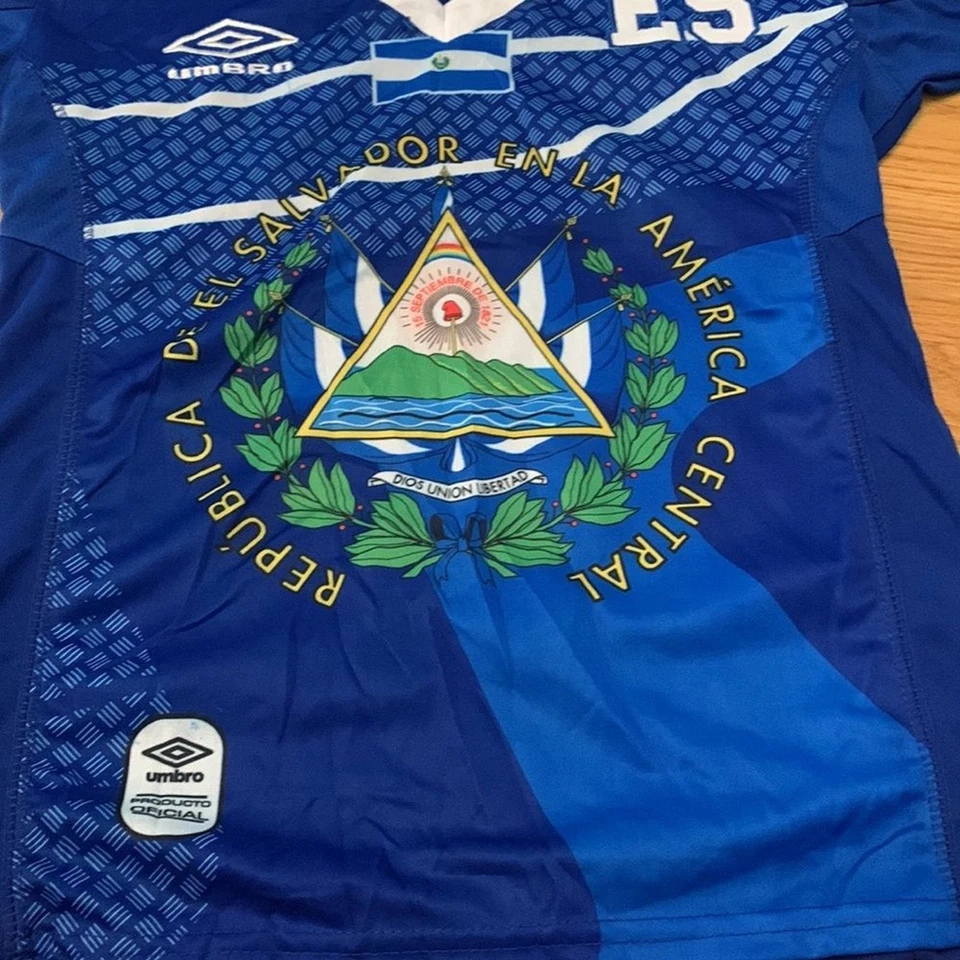 Umbro El Salvador Shirt kids XL Blue National Team Jersey Camisa De Futbol - Image 2 of 4