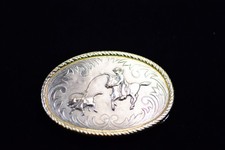 Belt Buckle Cowboy Roping a Bull Bronco With Rope Edge Rodeo Distressed